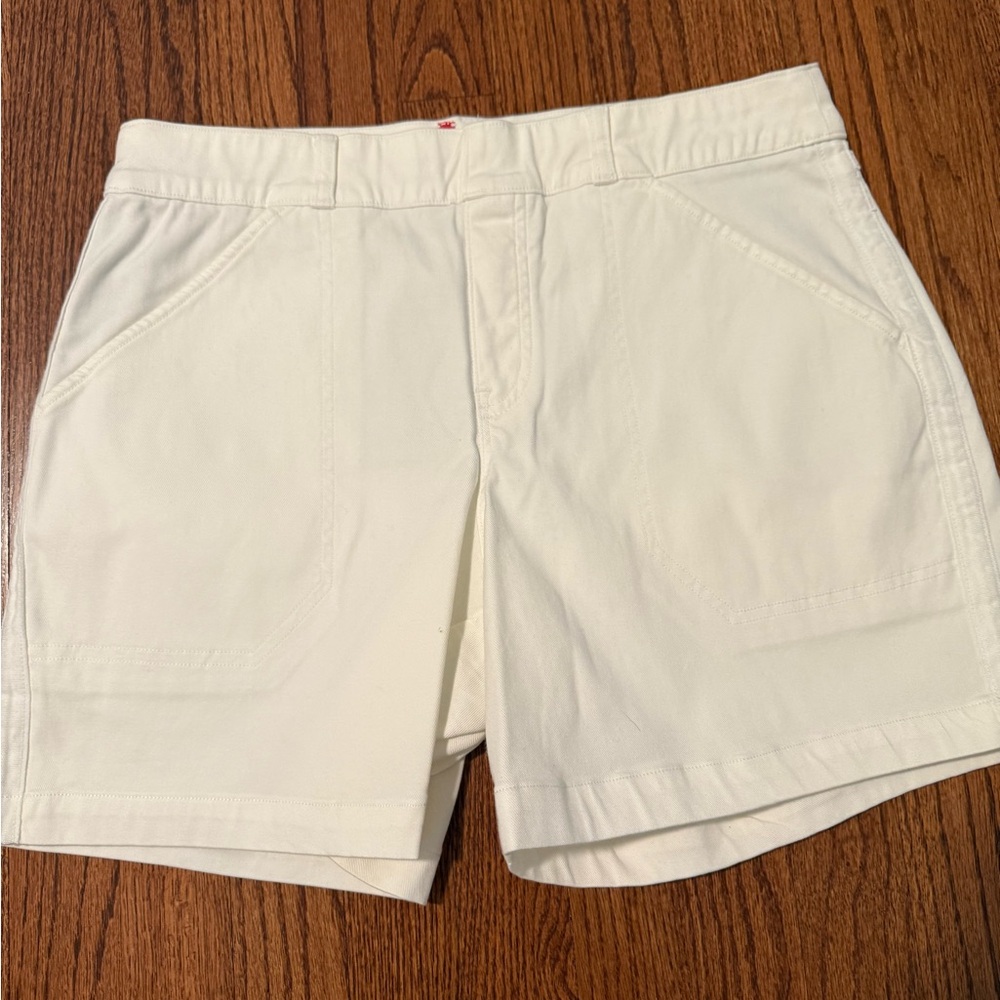 Spanx supersmooth pull on shorts